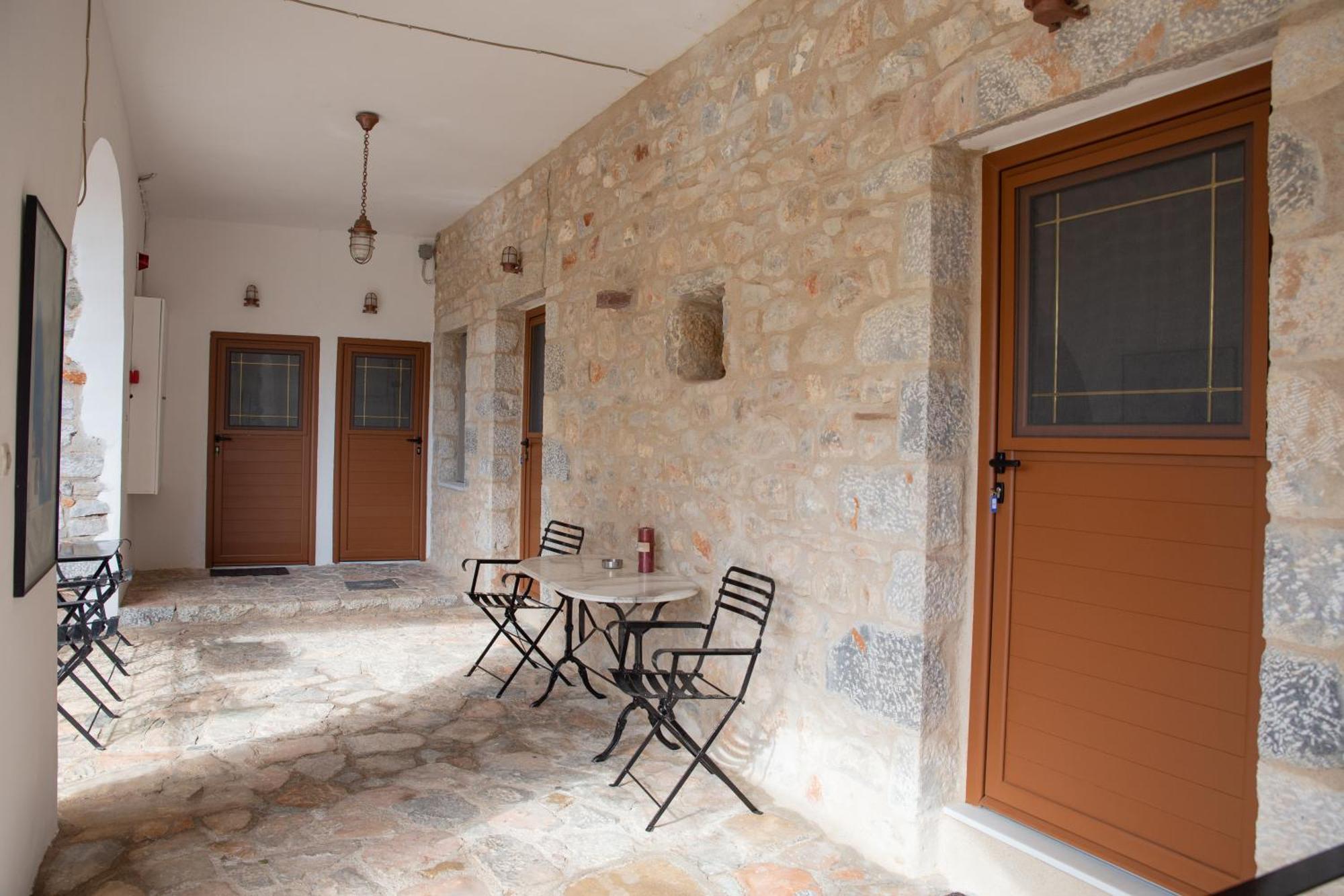 Traditional House Alepis In Areopolis Buitenkant foto