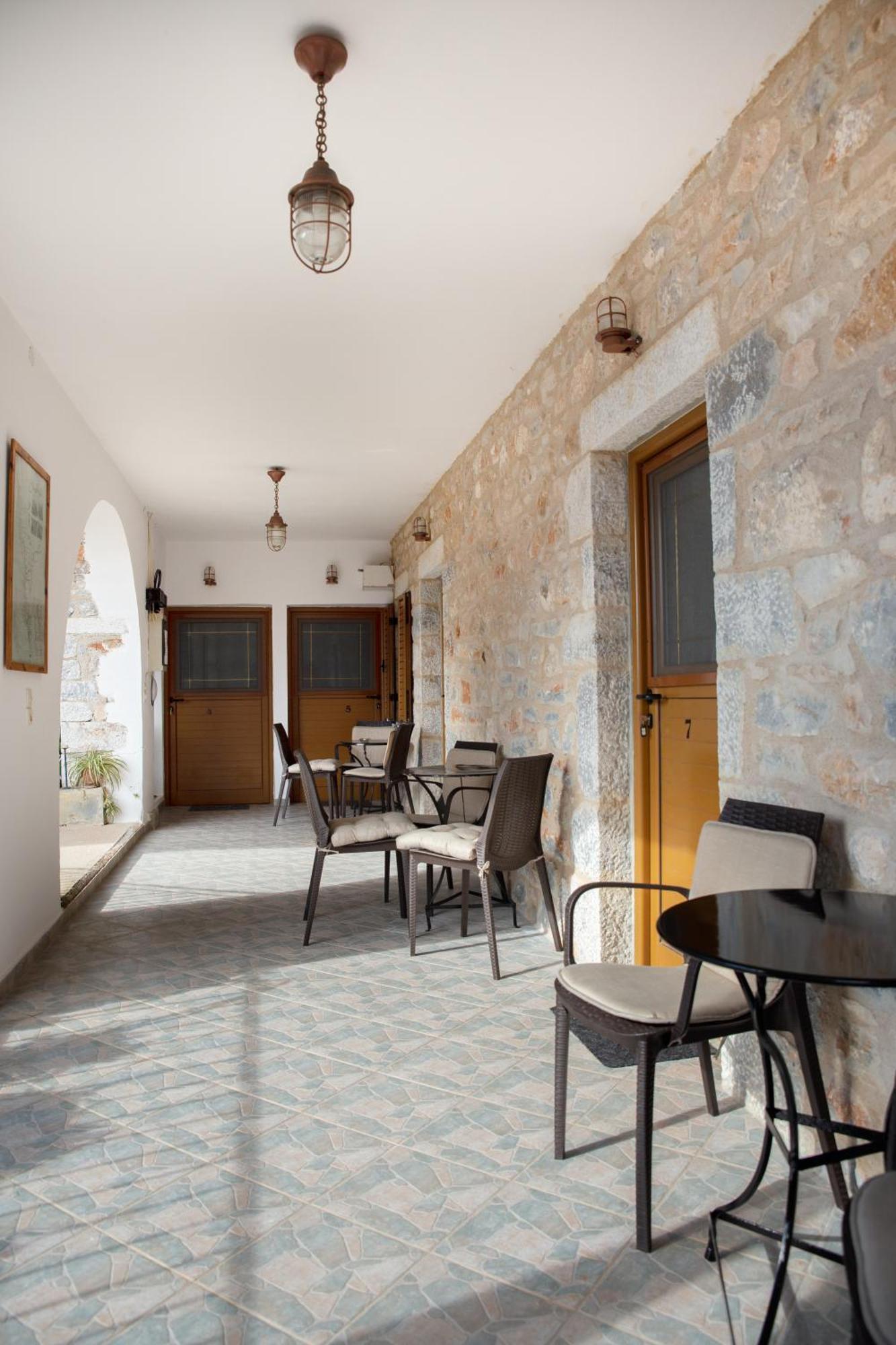 Traditional House Alepis In Areopolis Buitenkant foto
