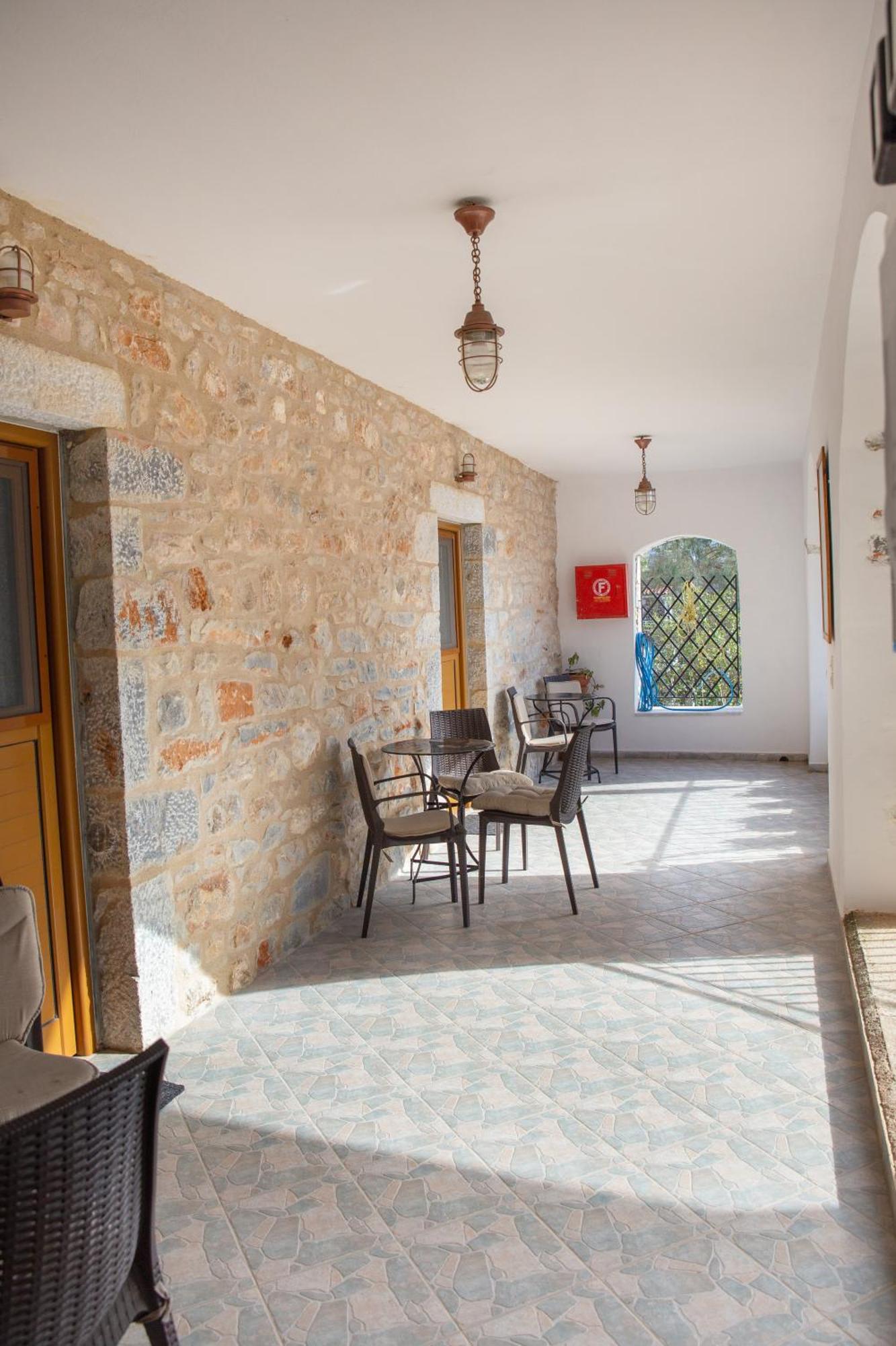 Traditional House Alepis In Areopolis Buitenkant foto