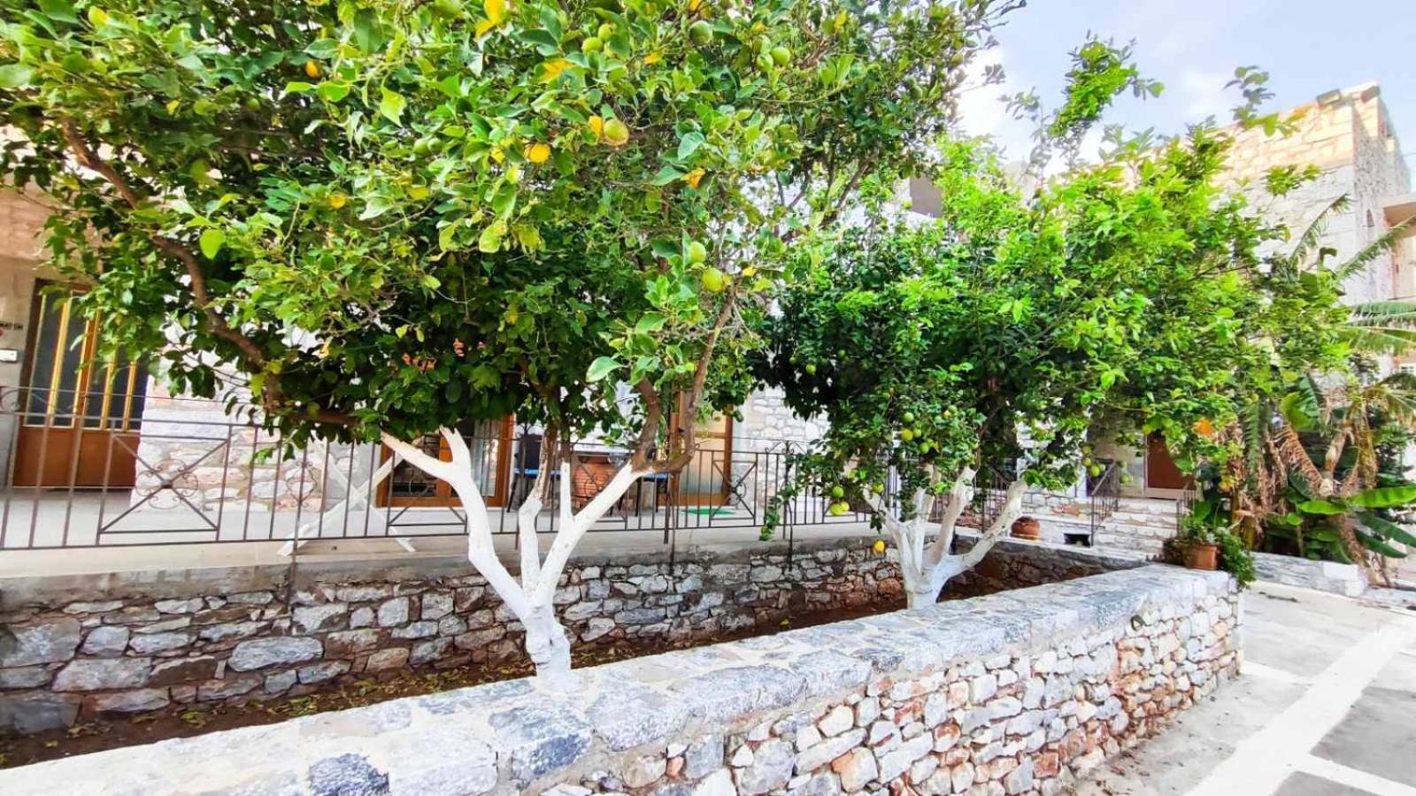Traditional House Alepis In Areopolis Buitenkant foto
